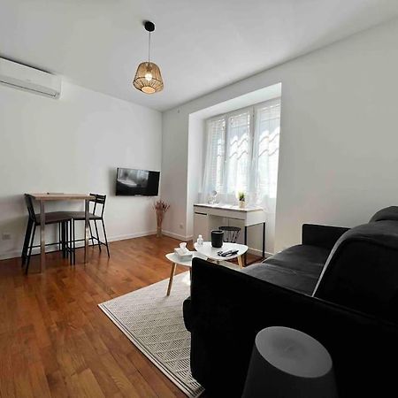 Appartement Climatise / Centre-Ville / 4 Personnes ブザンソン エクステリア 写真