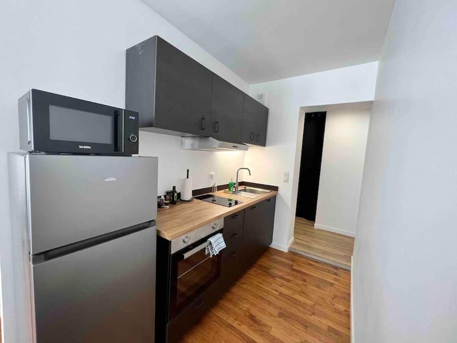 Appartement Climatise / Centre-Ville / 4 Personnes ブザンソン エクステリア 写真