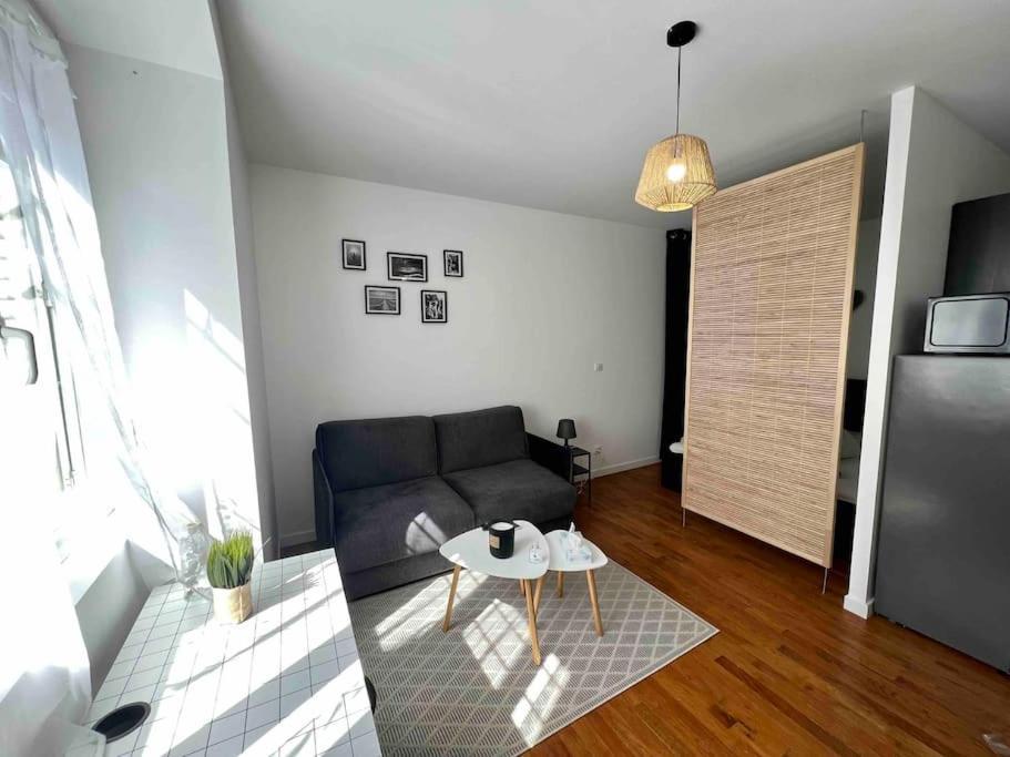 Appartement Climatise / Centre-Ville / 4 Personnes ブザンソン エクステリア 写真